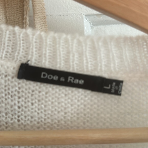Striped sweater Size large - Picture 2 of 3